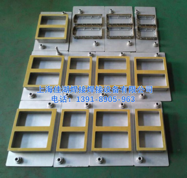 1624085828577858.jpg 雙泡殼包裝模具_副本.jpg